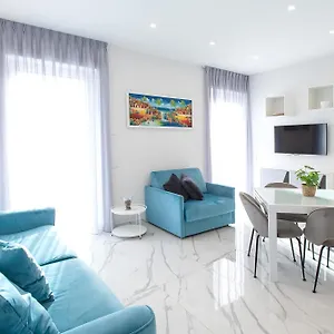  Apartment Tema - Dimore Partenopee Italy