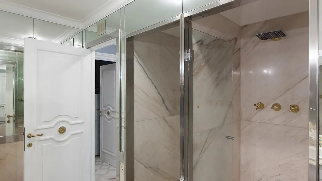 Rental In Rome Flaminio View Suite 0*,